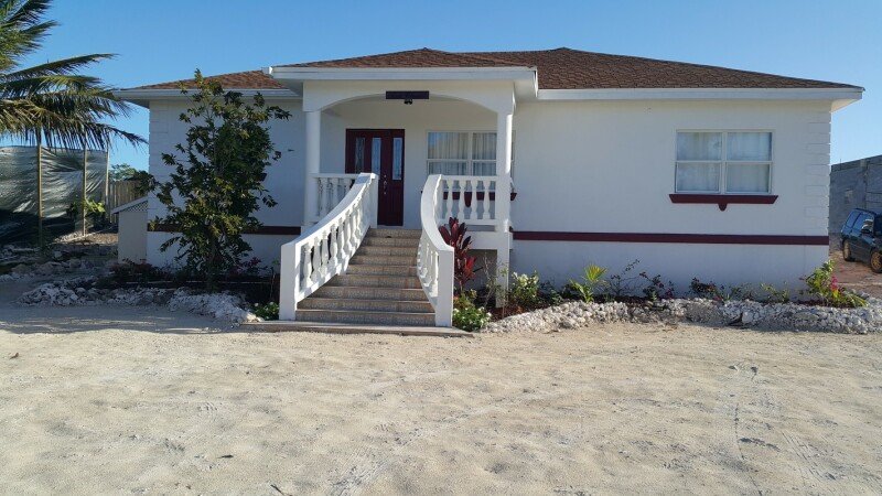 Room 7 guests, with garden