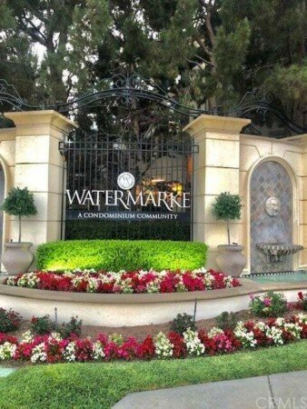 Room 4 guests, with pool