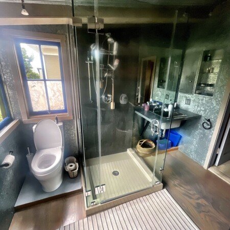 Room 1 guest, with garden