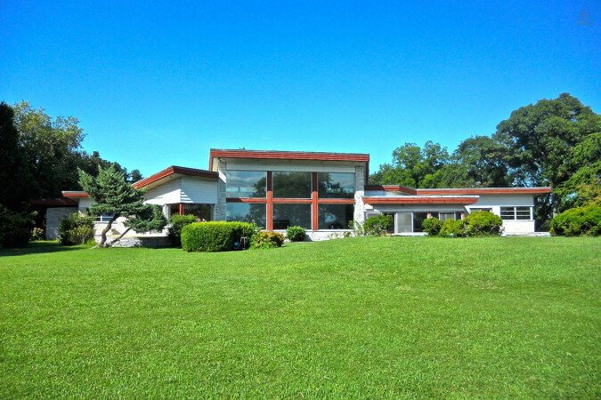 Room 4 guests, with garden
