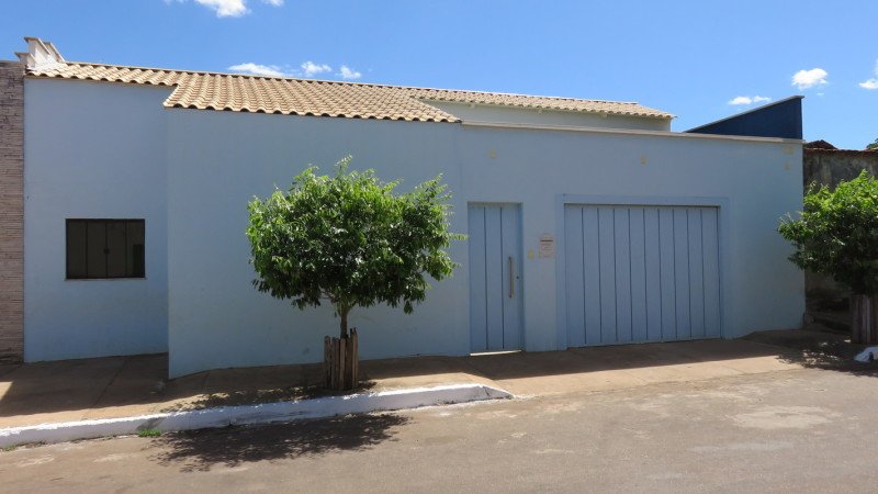 Hospedagem 1 quarto, com jardim