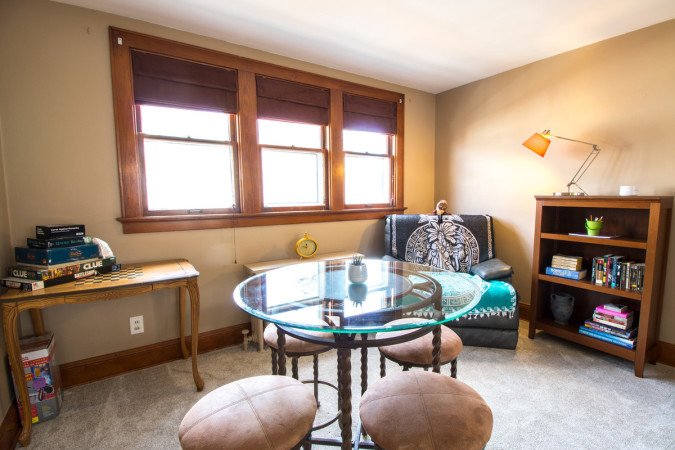 Room 4 guests, with garden