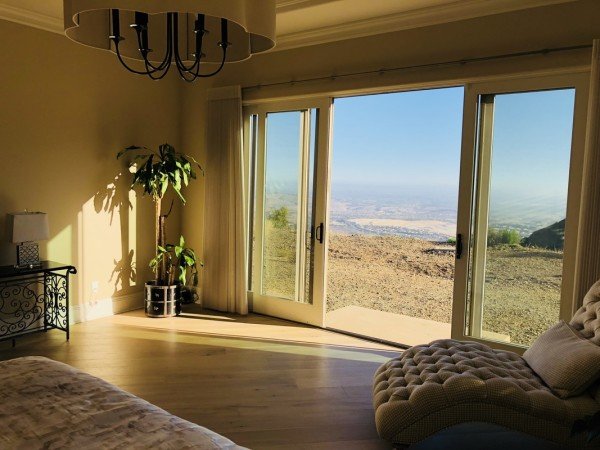 Room 3 guests, with pool