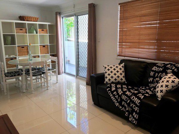 Room 1 guest, with garden