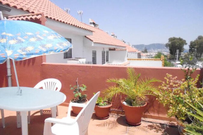 Room 7 guests, with wifi