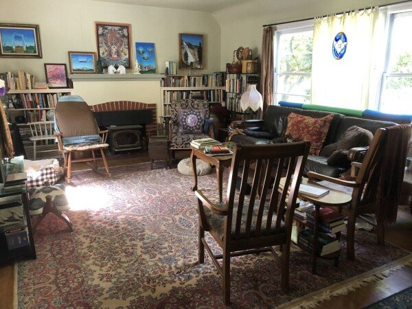 Room 2 guests, with pool