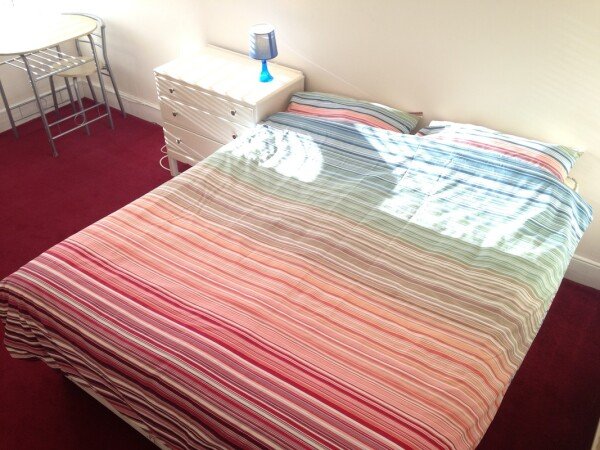 Chambre confortable, 2 voyageurs, avec jardin