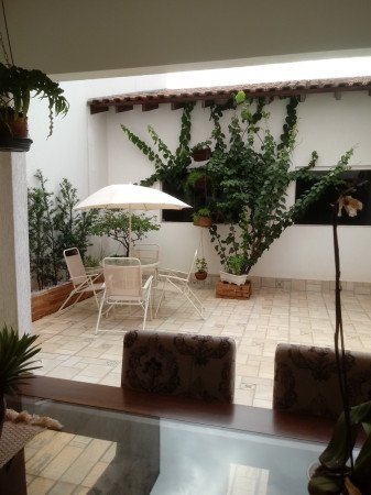 Casa 1 quarto, com jardim