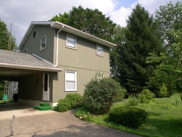 Room 3 guests, with garden