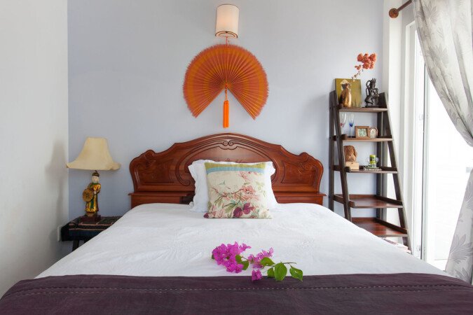 Room 2 guests, with garden