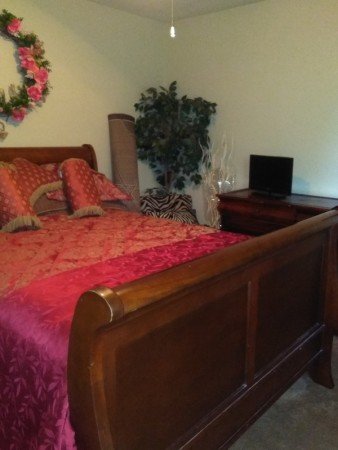 Room 2 guests, with pool