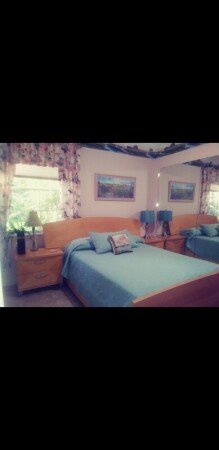 Room 2 guests, with garden