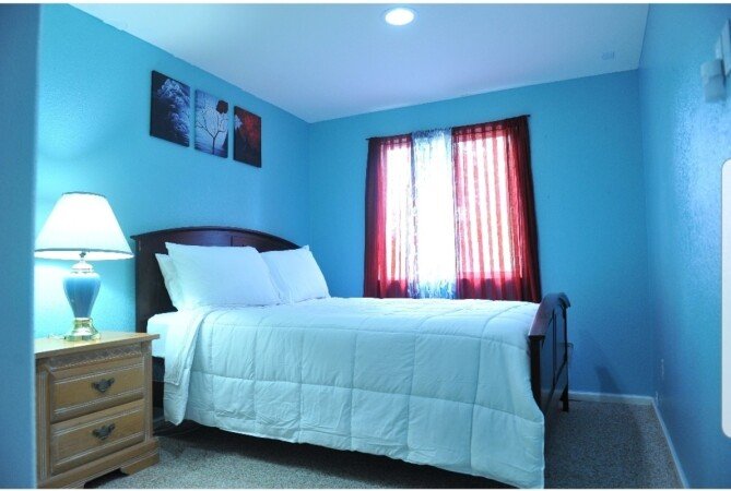 Room 4 guests, with garden