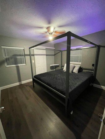 Room 2 guests, with air conditioning