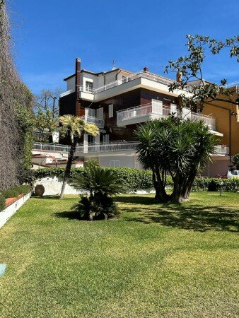 Casa 8 camere, con aria condizionata