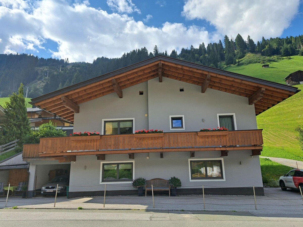Wohnung 2 Schlafzimmer, mit Garten
