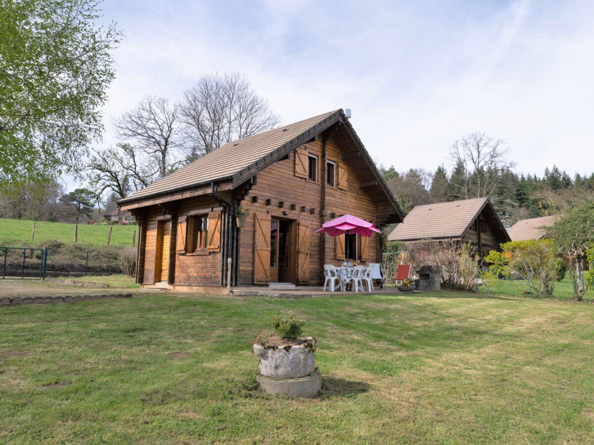 Chalet confortable, 2 chambres, avec jardin
