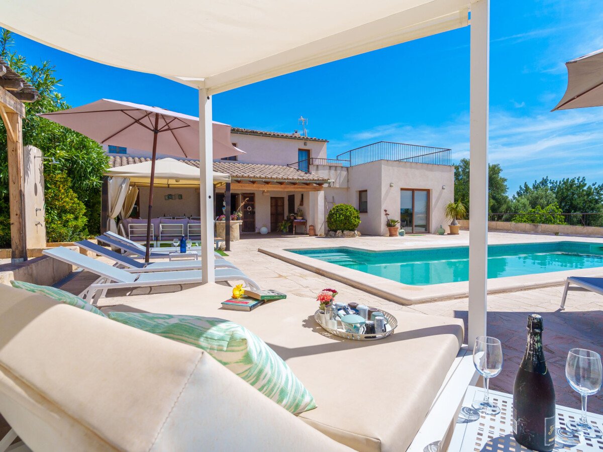 Ferienhaus 4 Schlafzimmer, mit Pool