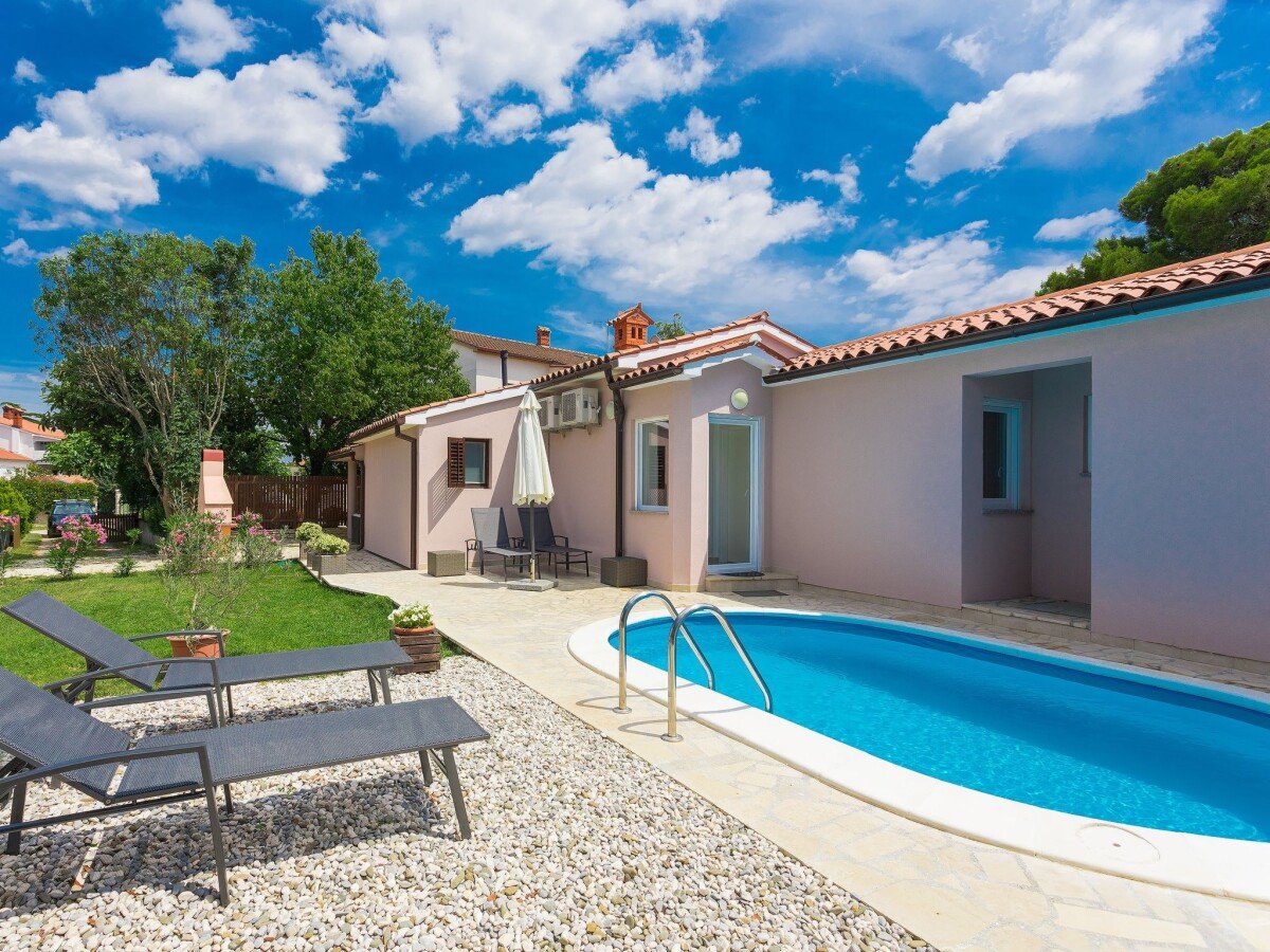 Ferienhaus 3 Schlafzimmer, mit Pool