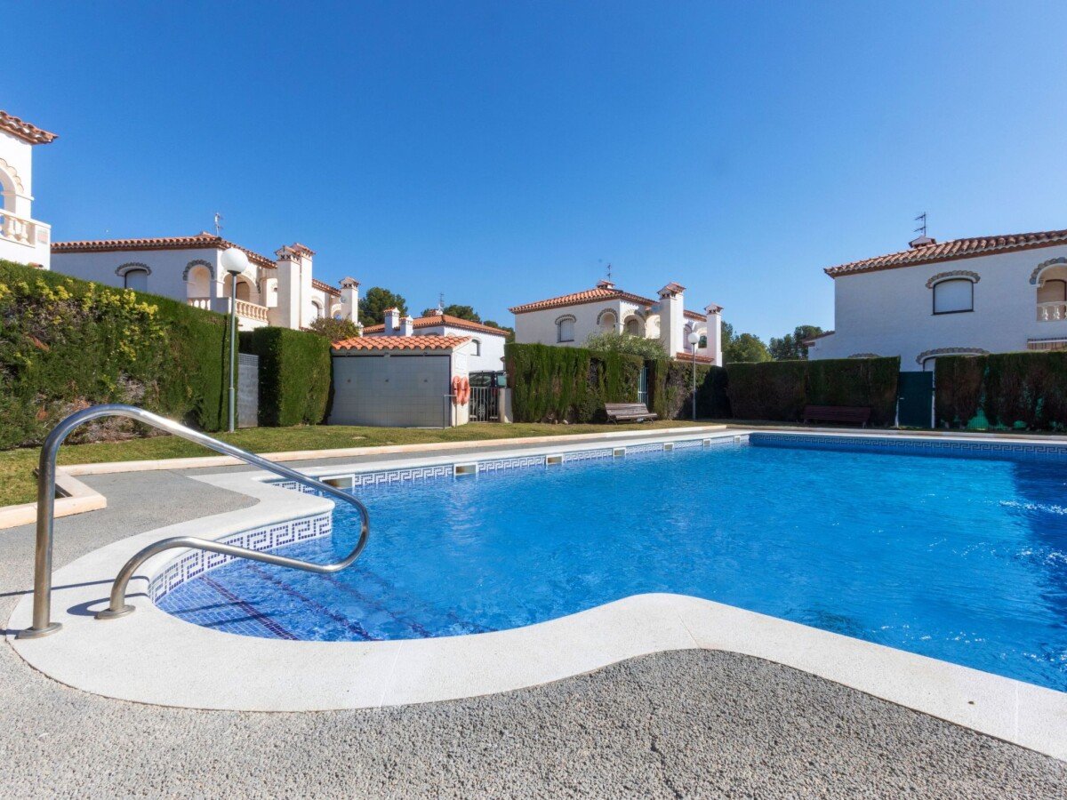 Maison de campagne confortable, 3 chambres, avec piscine