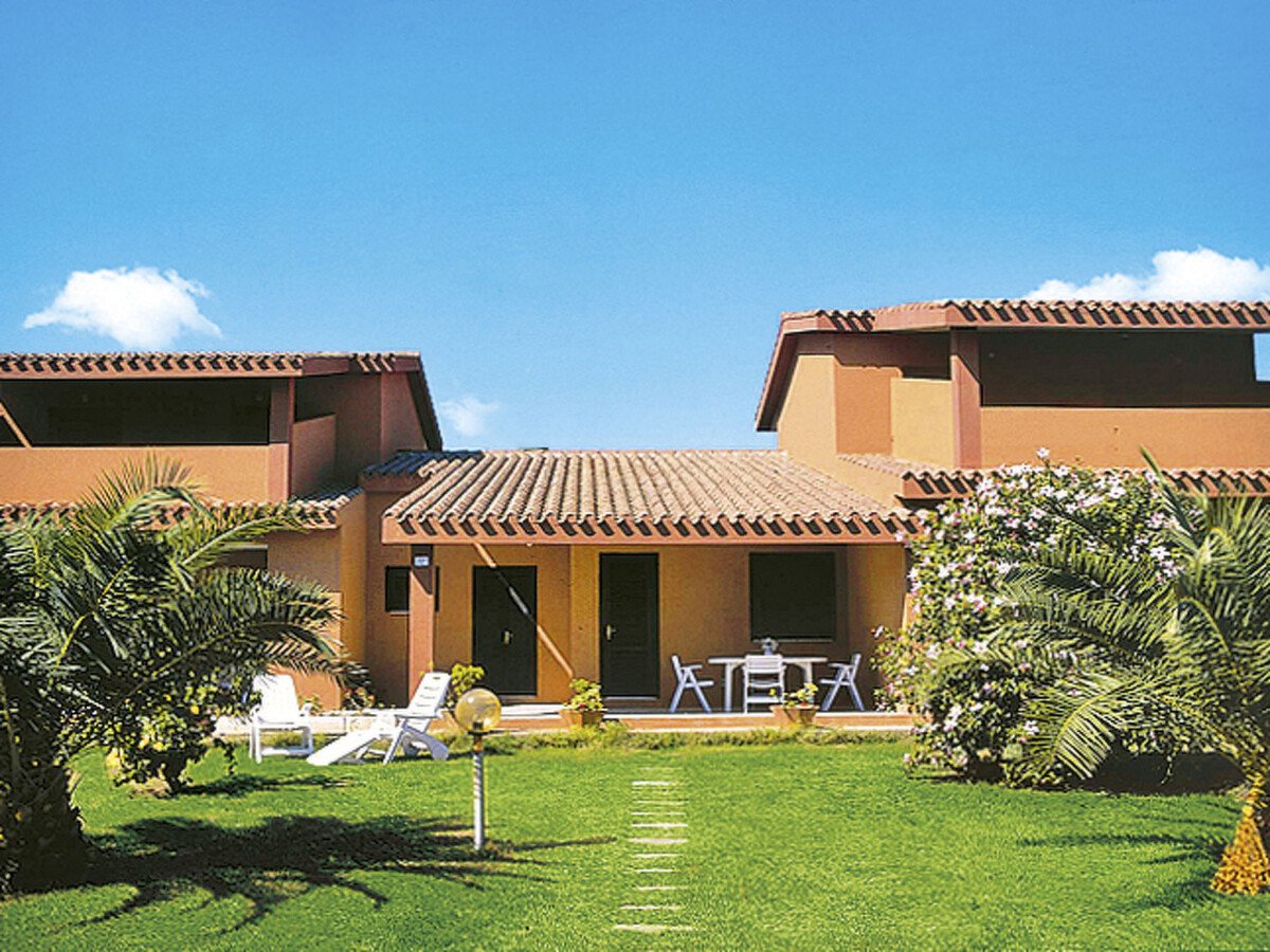 Casa 1 camera, con giardino