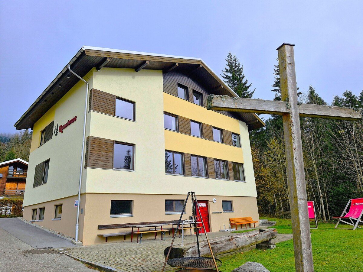 Ferienhaus 8 Schlafzimmer, mit Garten