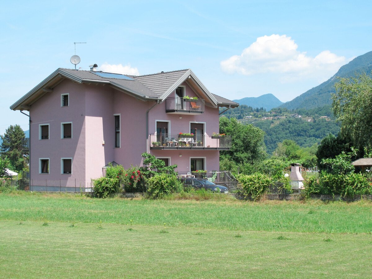 Wohnung 2 Schlafzimmer, mit Garten
