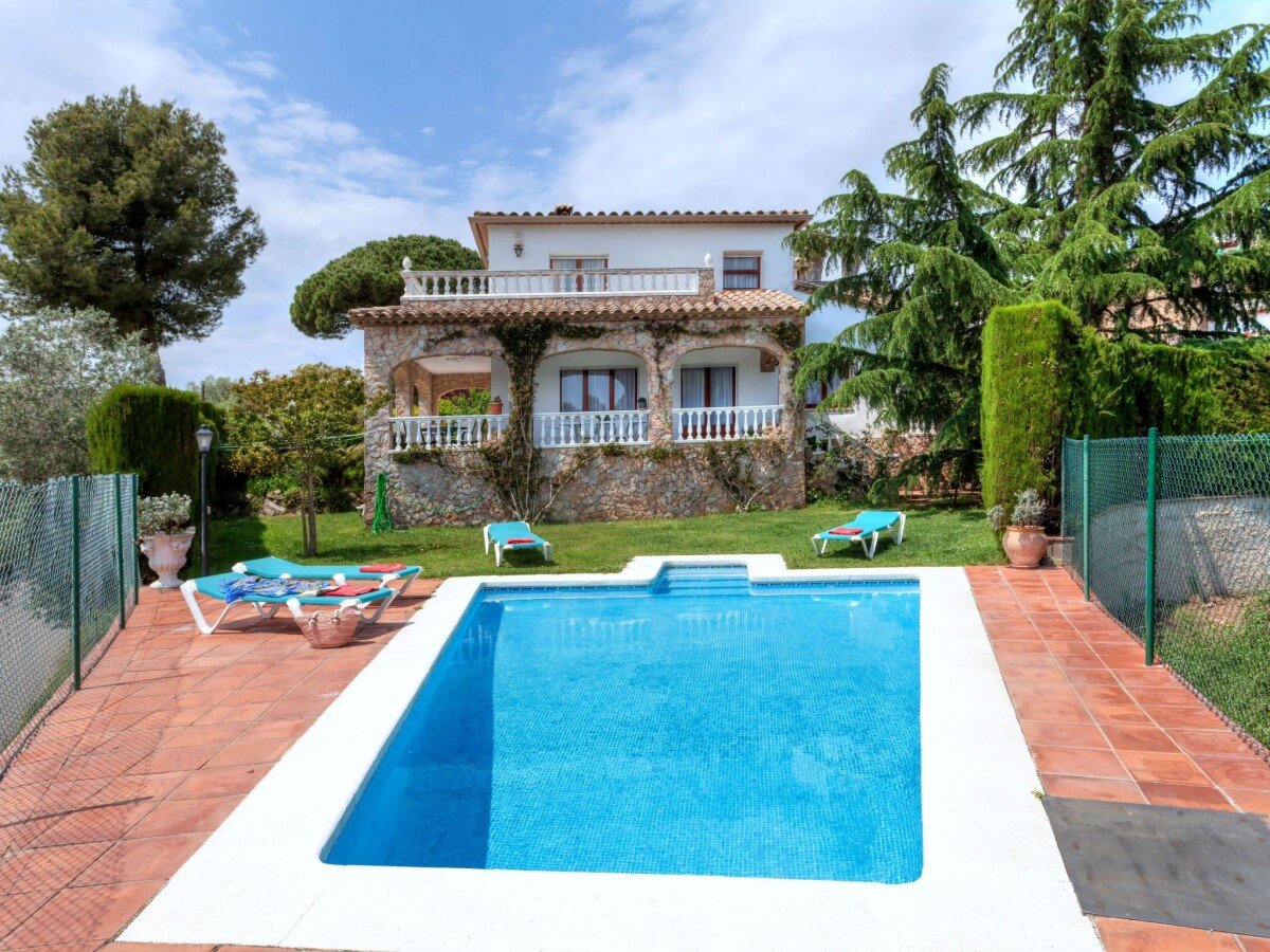 Casa 4 habitaciones, con piscina