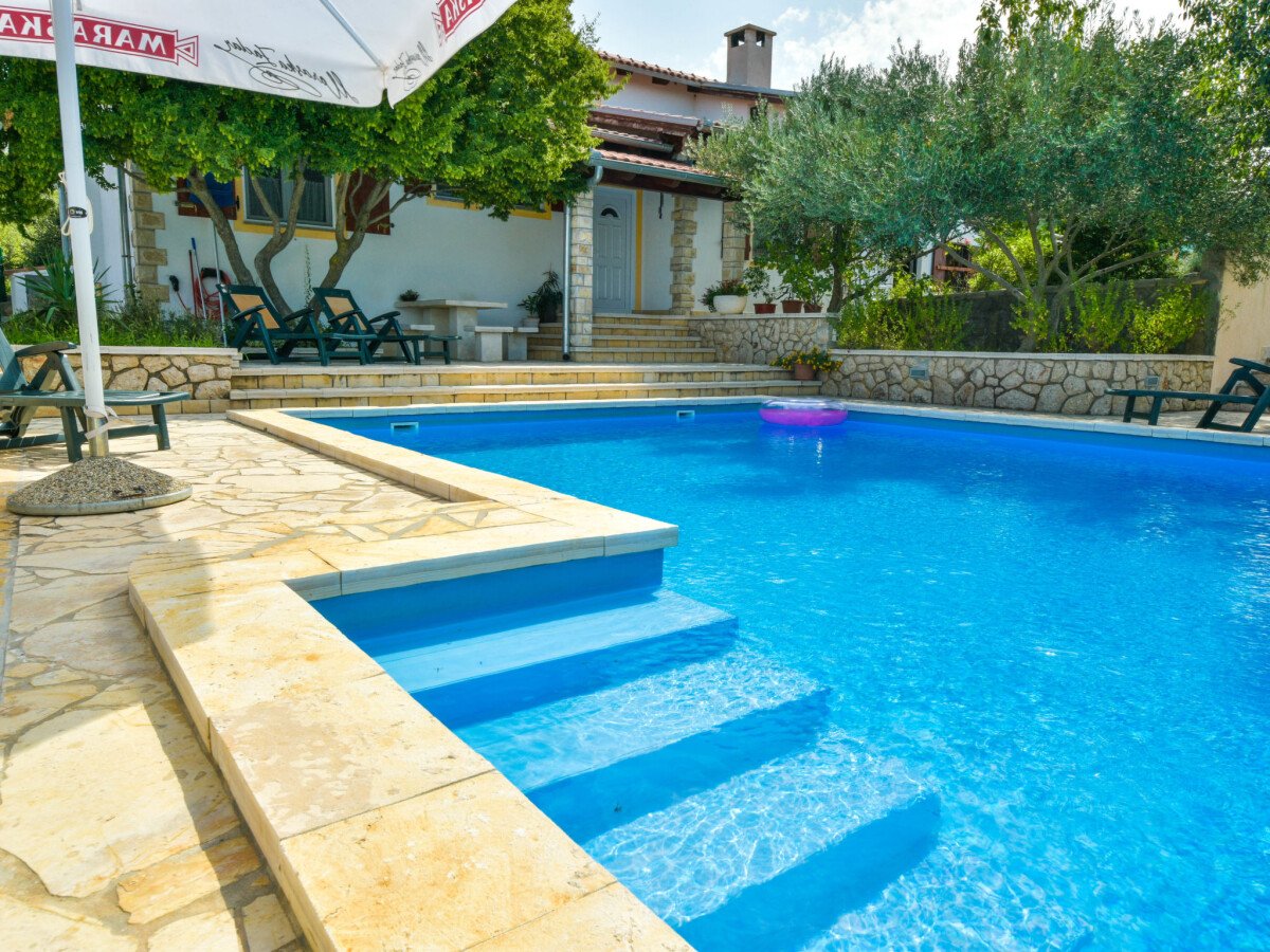 Ferienhaus 2 Schlafzimmer, mit Pool