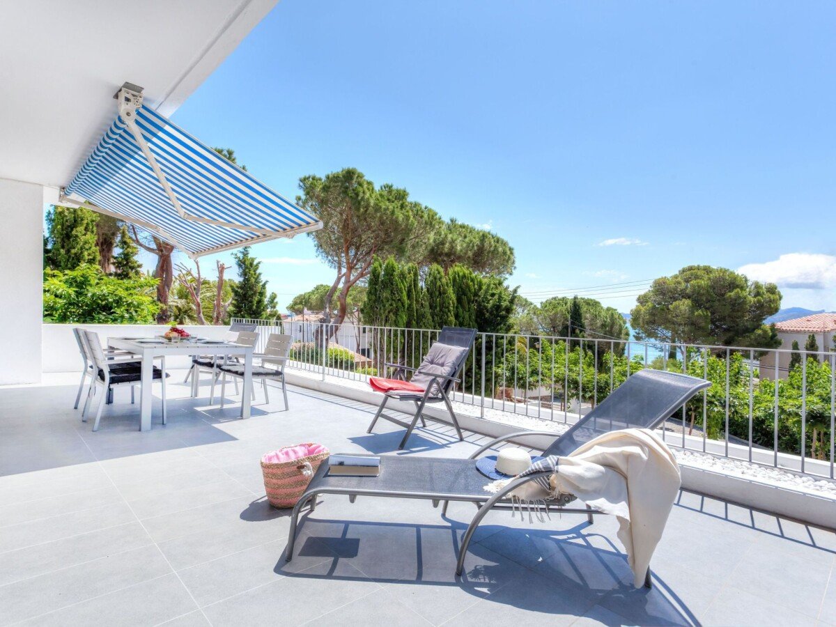 Appartement confortable, 3 chambres, avec vue sur mer