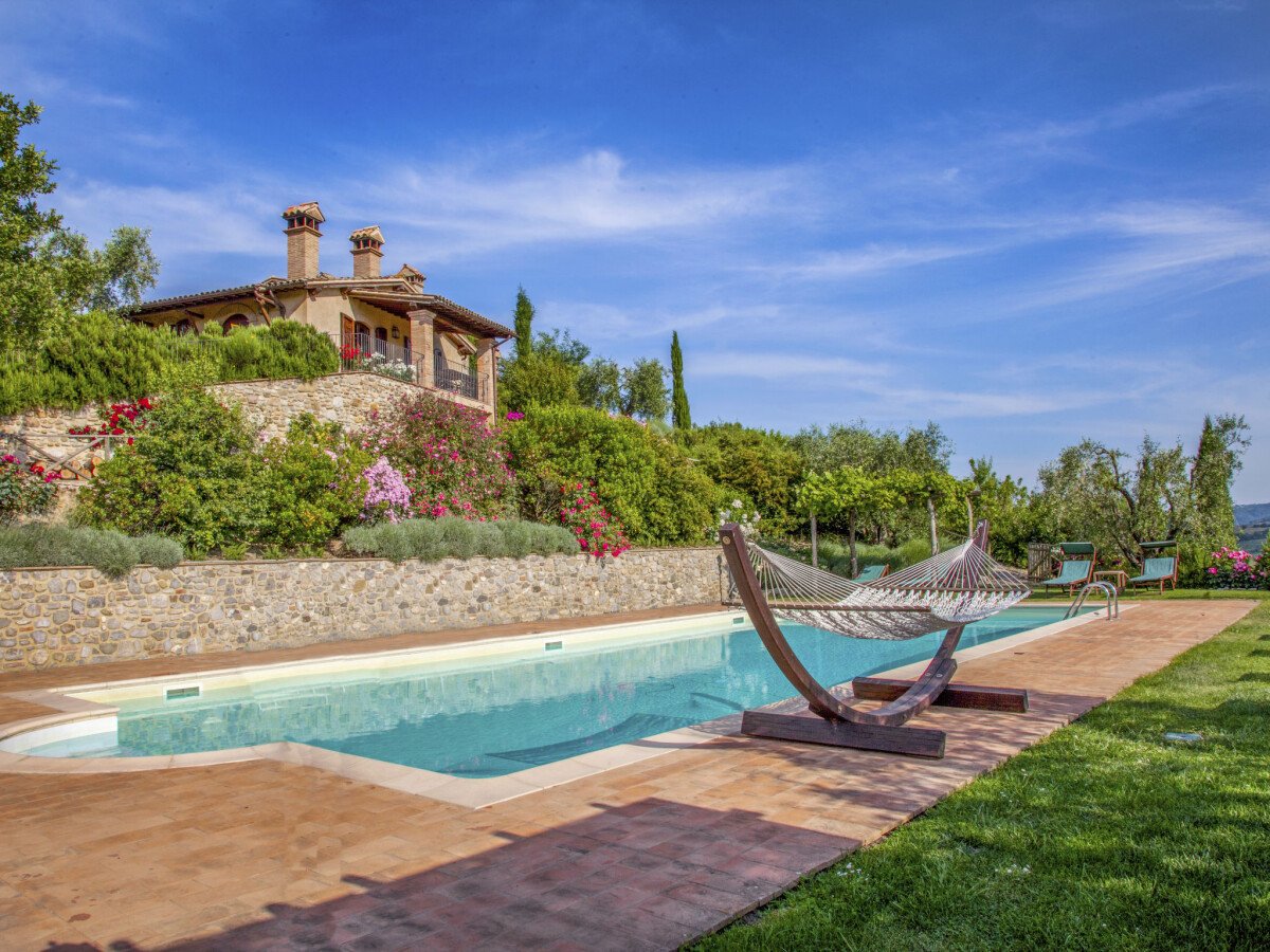 Castello 3 camere, con piscina