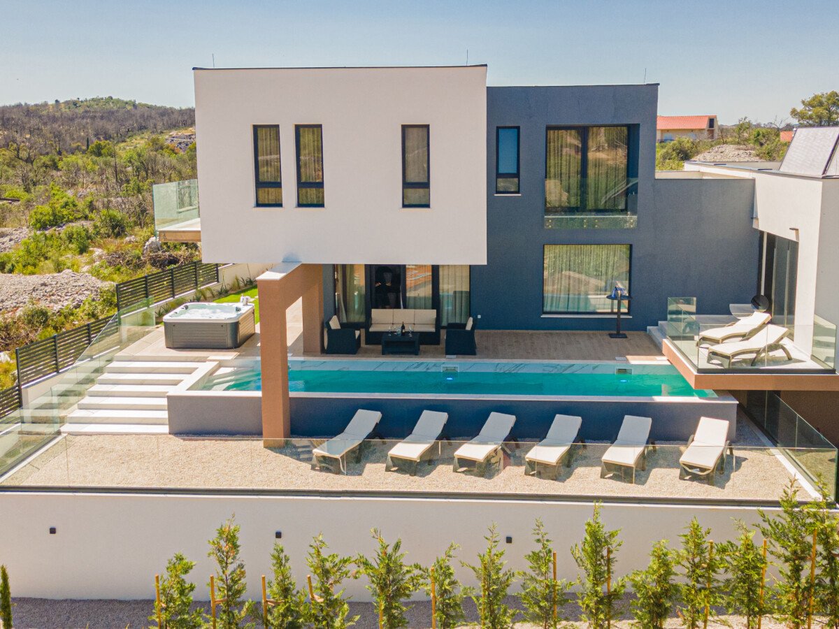 Villa 4 Schlafzimmer, mit Whirlpool