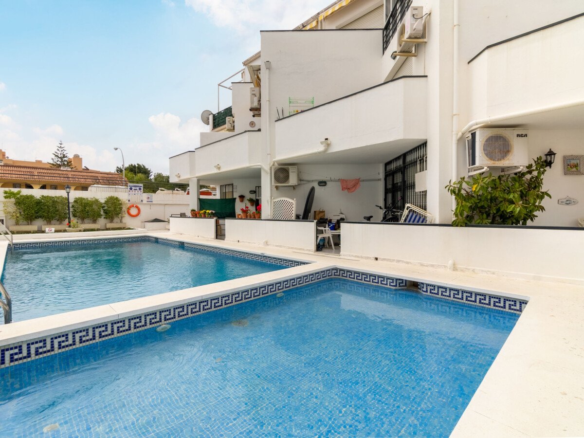 Appartement confortable, 2 chambres, avec piscine