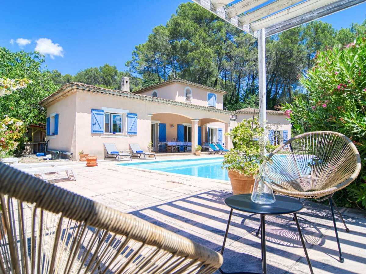 Maison de campagne confortable, 4 chambres, avec piscine