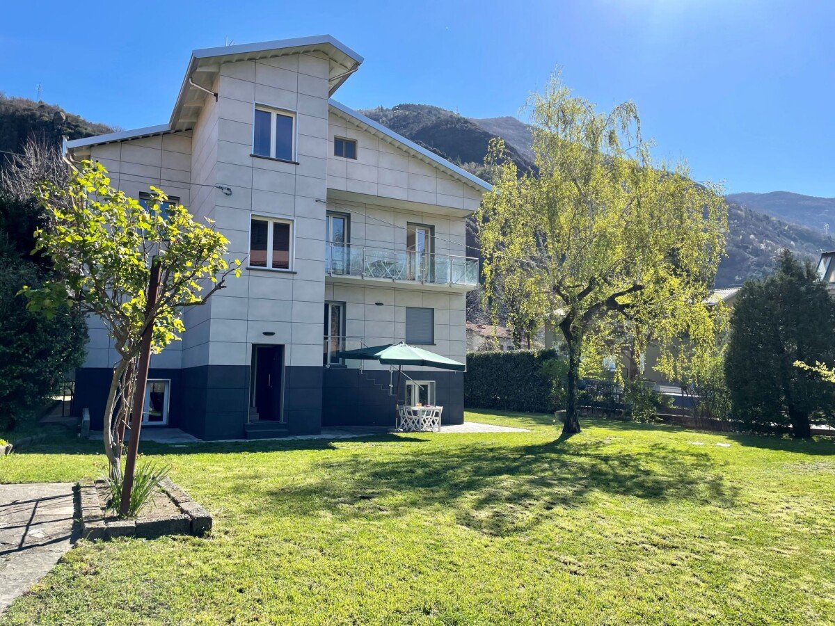 Villa 4 camere, con giardino