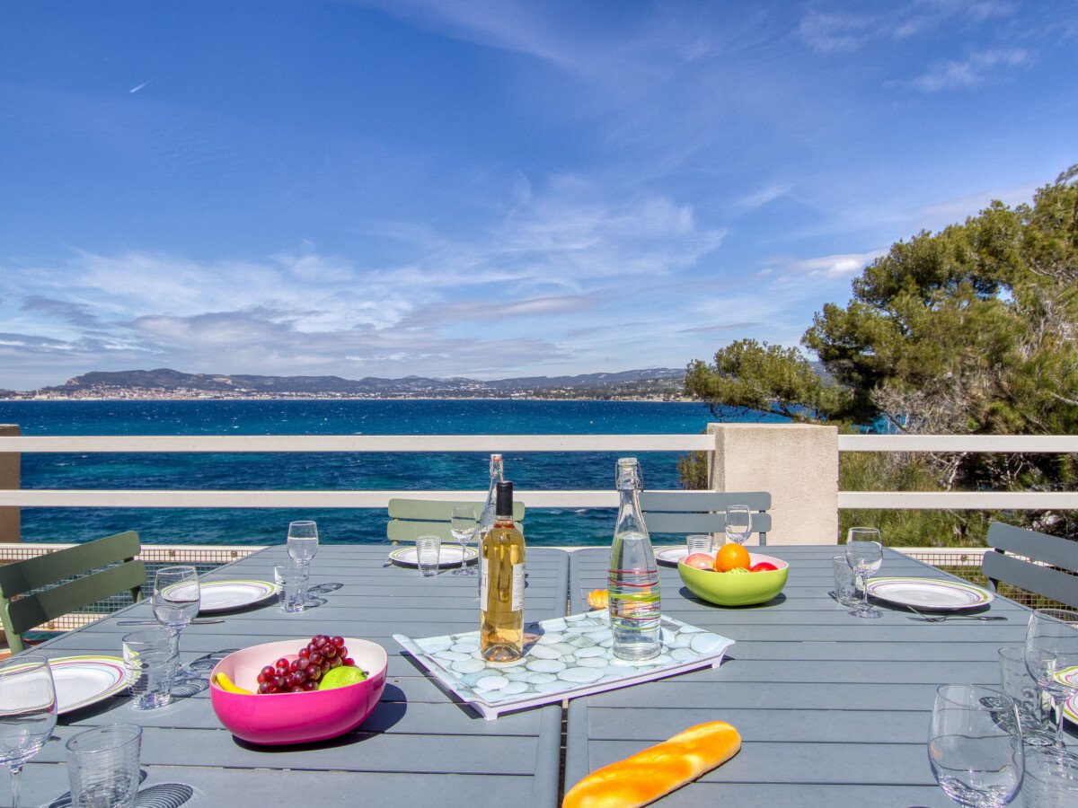 Appartement confortable, 5 chambres, avec vue sur mer