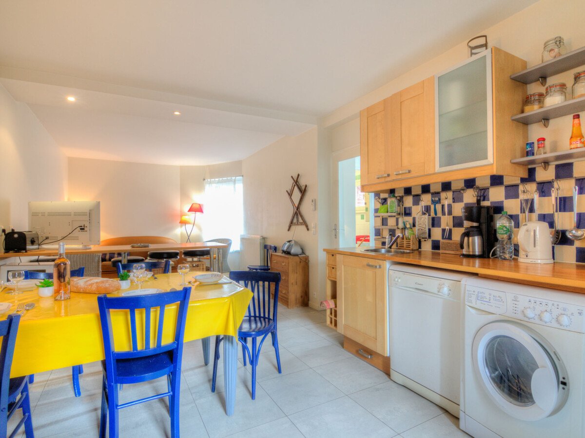 House 2 bedrooms, with garden