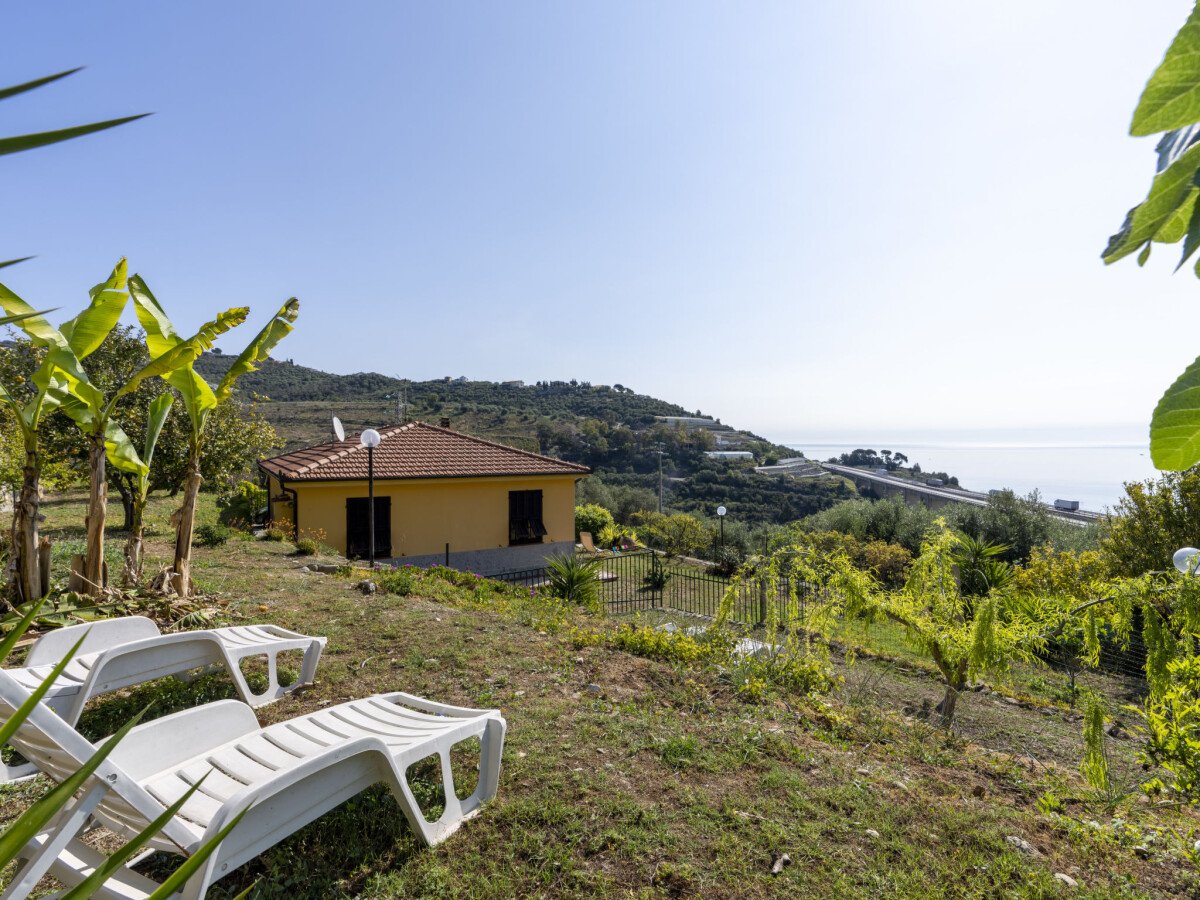 Casa 2 camere, con vista mare