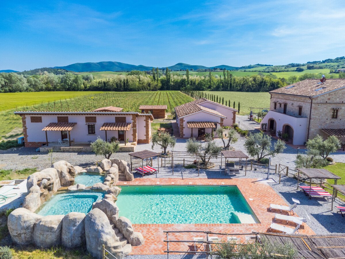 Casa 2 camere, con piscina