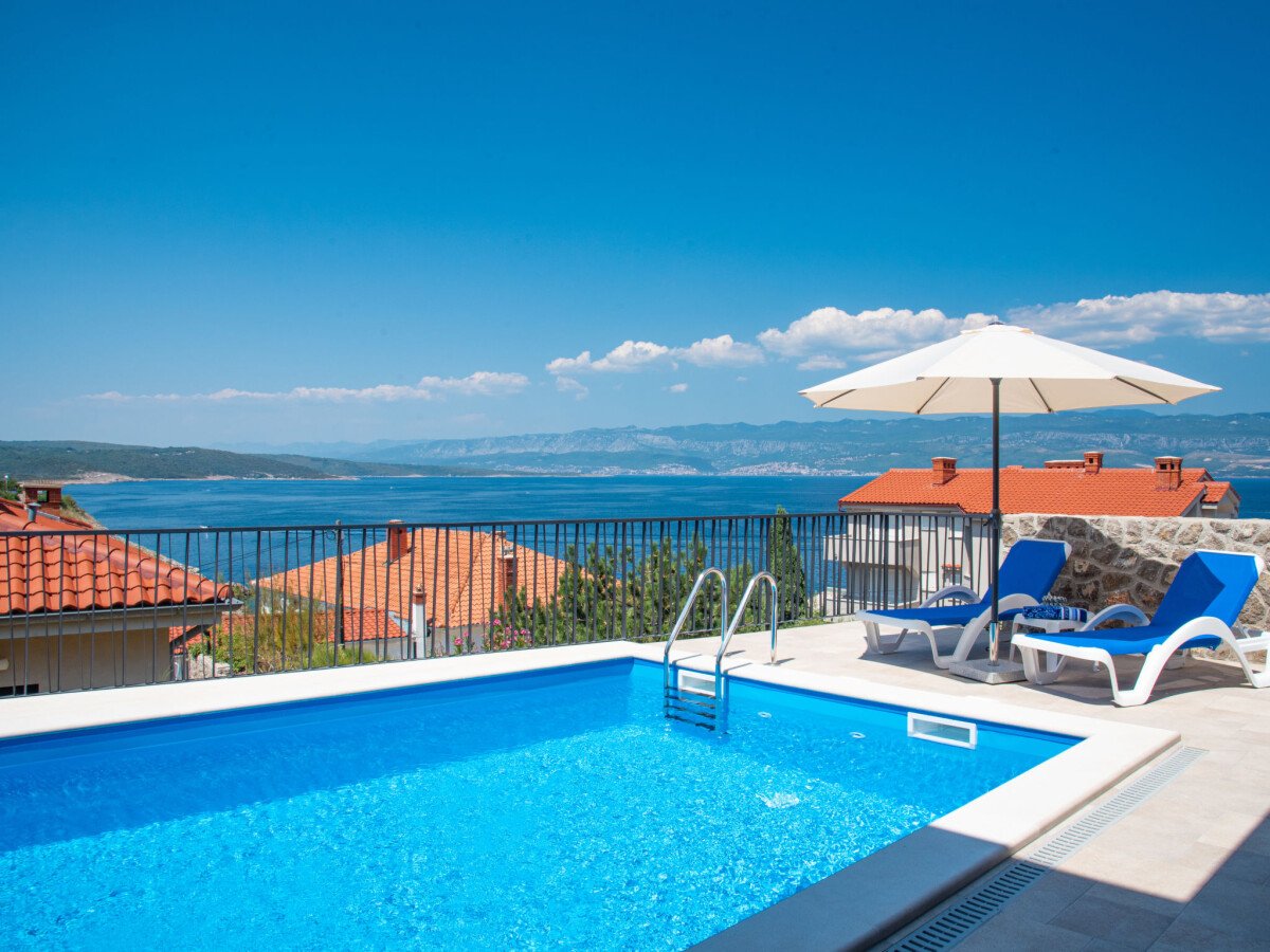 Casa 2 camere, con vista mare