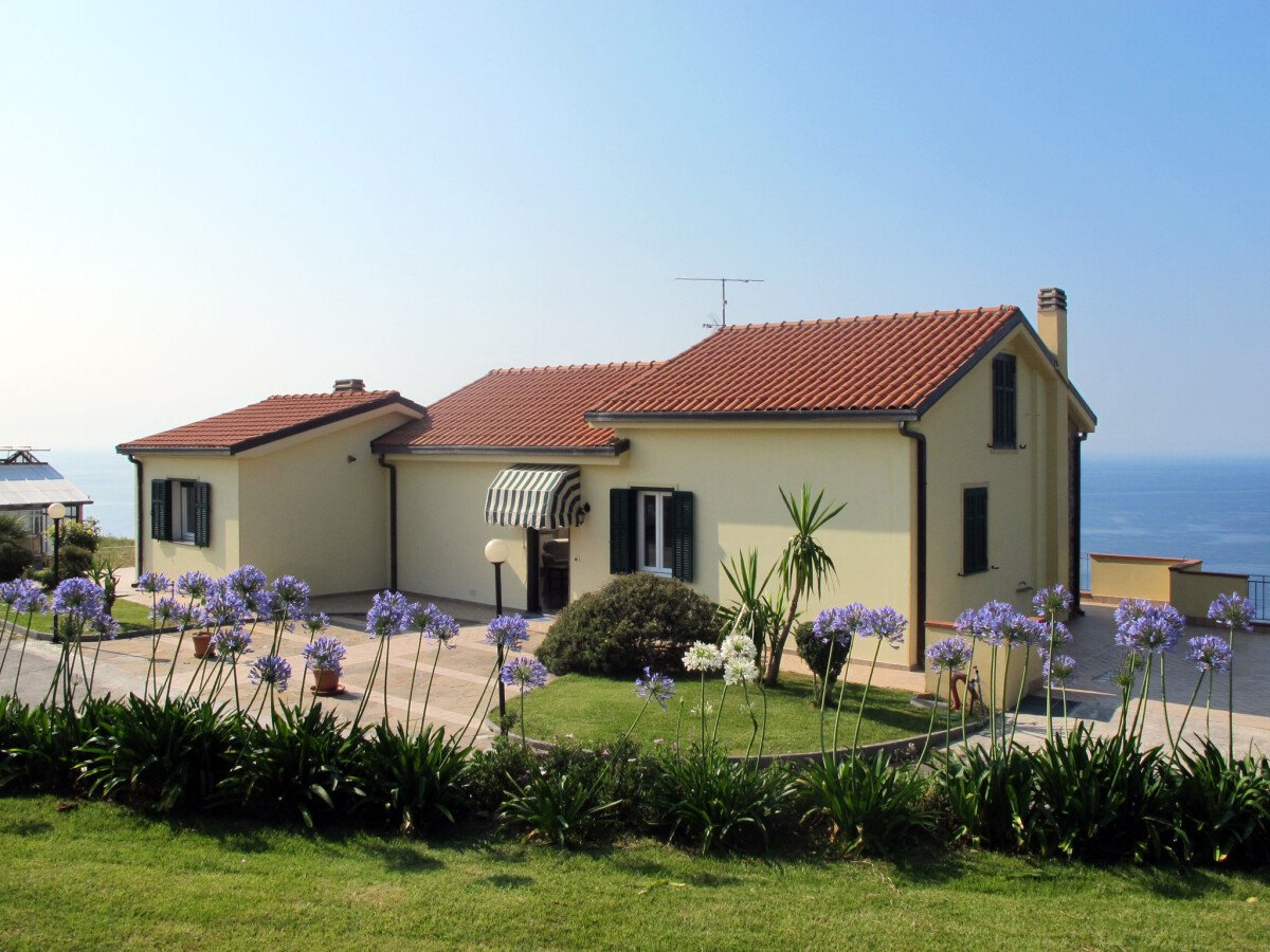 Appartamento 2 camere, con vista mare