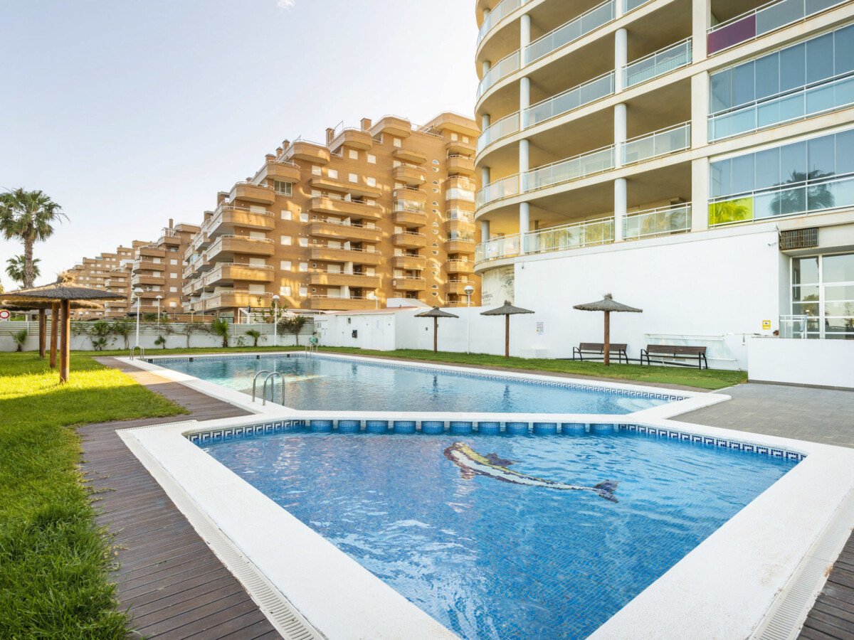 Appartement confortable, 2 chambres, avec piscine