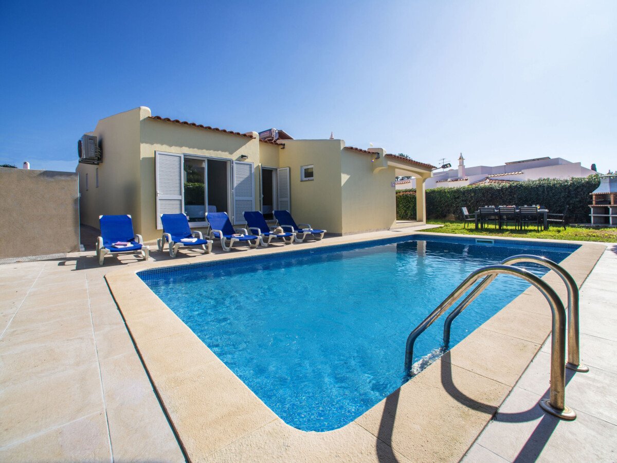 Maison de campagne confortable, 3 chambres, avec piscine