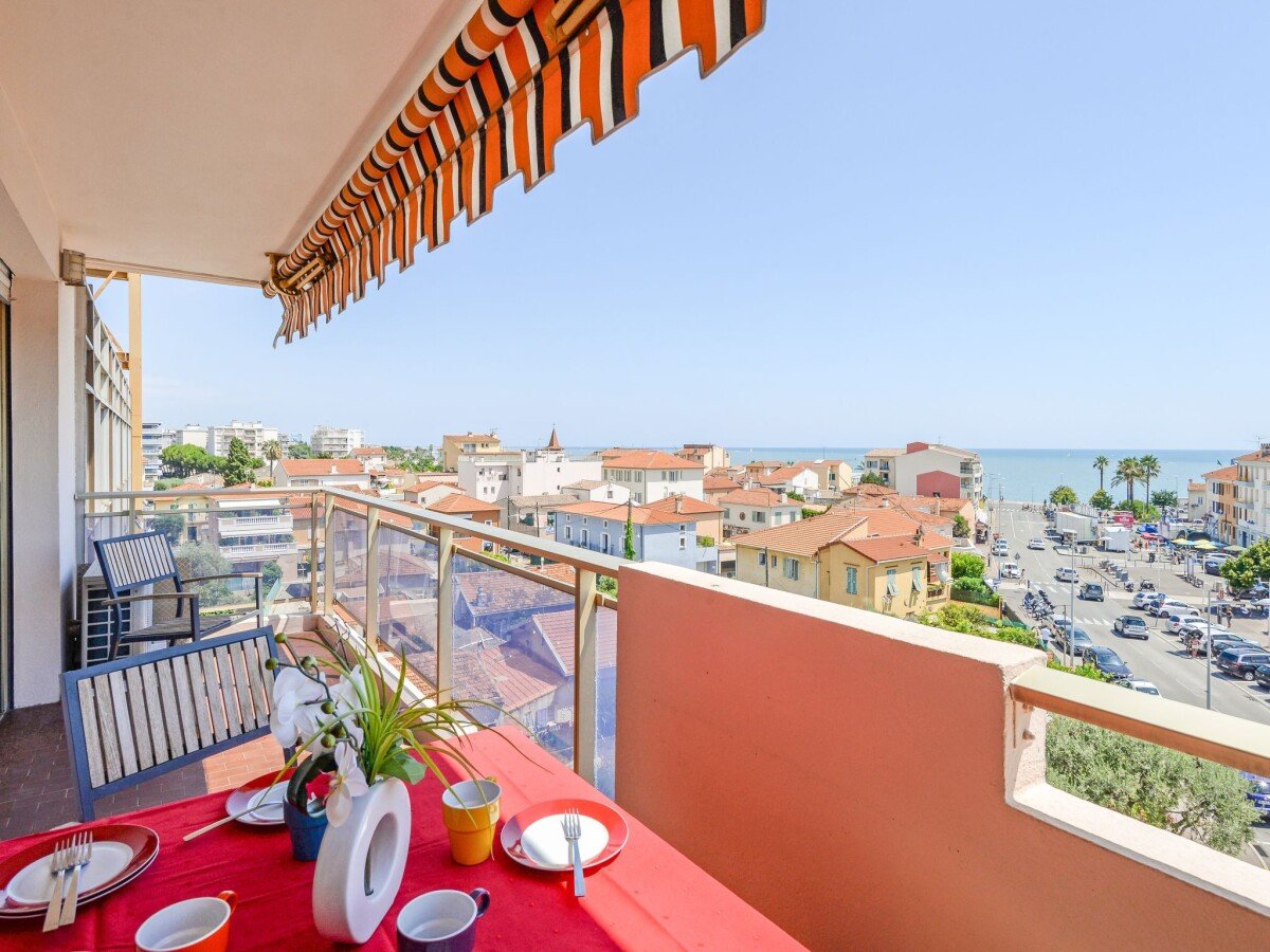 Residence 2 camere, con vista mare