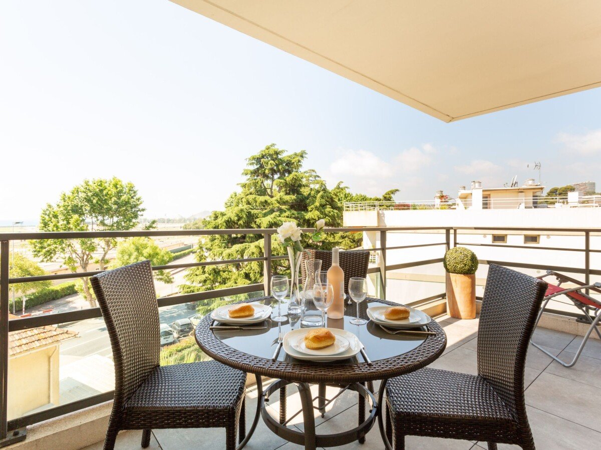 Residence 2 camere, con vista mare