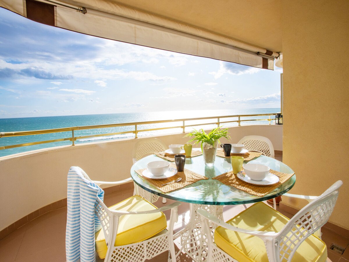 Appartement confortable, 4 chambres, avec vue sur mer