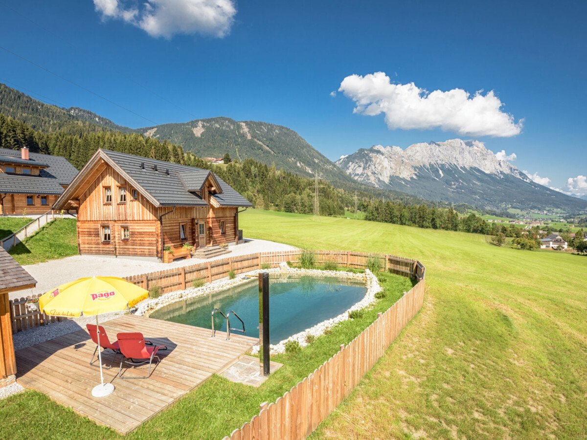 Ferienhaus 4 Schlafzimmer, mit Pool