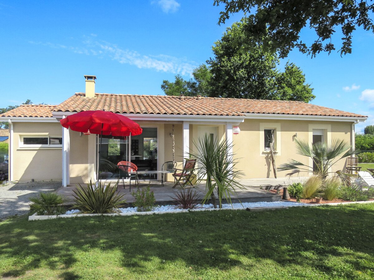 Maison de campagne moderne, 3 chambres, avec jardin