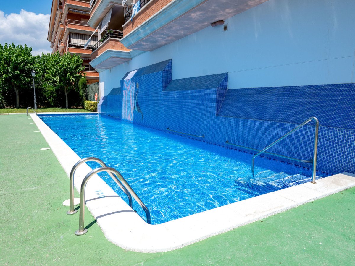 Appartement moderne, 3 chambres, avec piscine