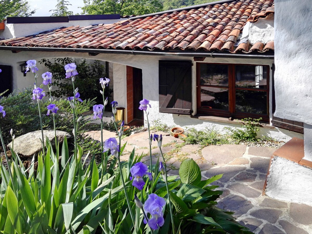 Casa 2 camere, con giardino